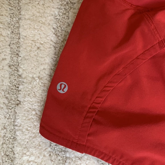 Lululemon Speed Up Mid-Rise Lined Short 2.5” - Picture 3 of 4